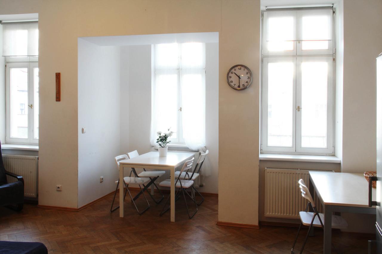 Residence Kostnicke Square Прага Экстерьер фото