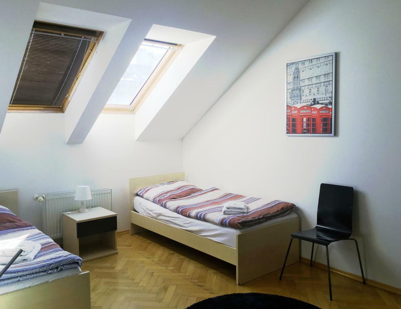 Residence Kostnicke Square Прага Экстерьер фото