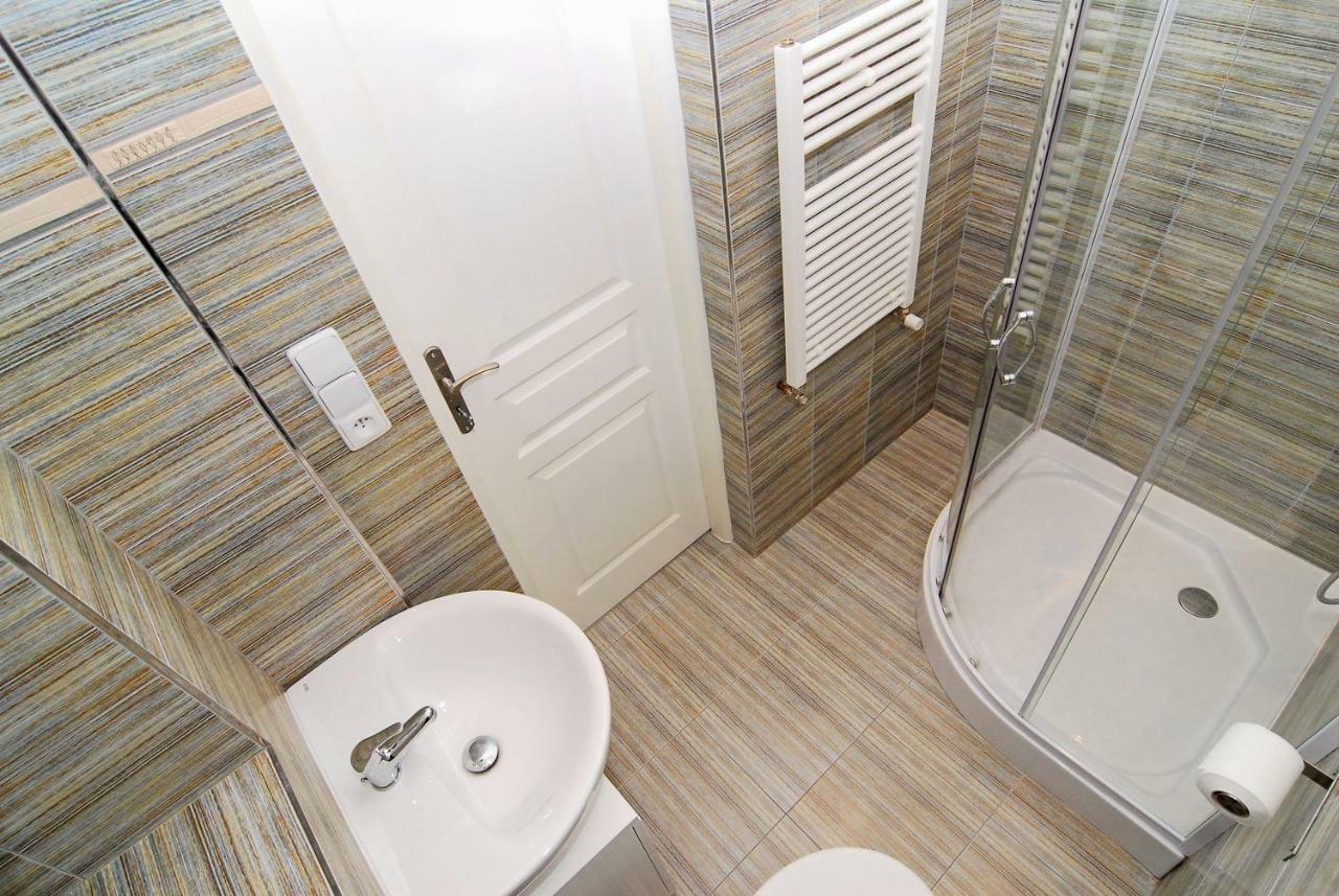 Residence Kostnicke Square Прага Экстерьер фото